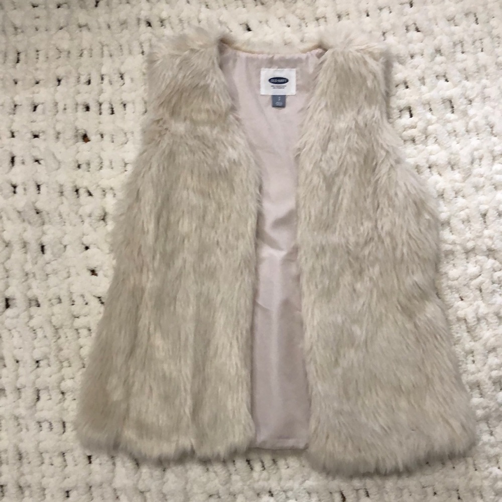 Fur vest